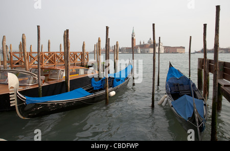 Blick auf San Giorgio Maggiore über die Lagune von Venedig Stockfoto