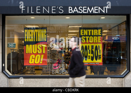 Ein Filene Keller lagern going out of Business-Verkauf. Stockfoto