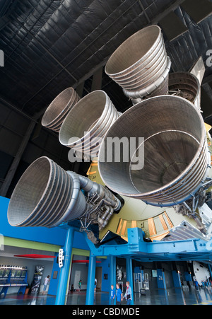 Alabama, Huntsville, USA Platz & Rocket Center, Davidson Zentrum für Weltraumforschung, Saturn V-Rakete, Bühne zunächst Motoren Stockfoto