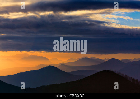 Sonnenuntergang gesehen aus Spitzkop im Prince Alfred Pass in der Nähe von Knysna in der Western Cape Provinz, Südafrika Stockfoto