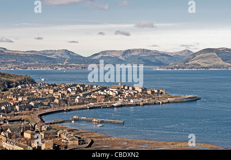 Einen weiten Blick auf Gourock und den Firth of Clyde von Lyle Hill in Greenock, Schottland Stockfoto