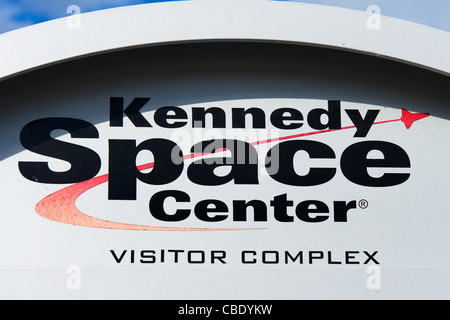 Zeichen außerhalb des Kennedy Space Center Visitor Complex, Merritt Insel, Florida, USA Stockfoto