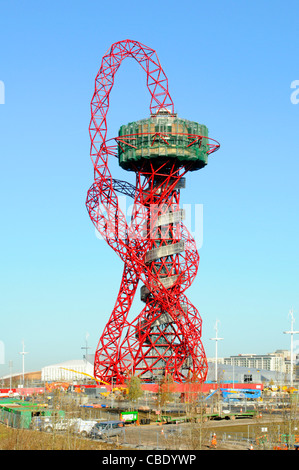 Arcelormittal Orbit Skulptur London 2012 Olympic Park Krane arbeiten an Olympics Aussichtsplattform Stratford Newham East London England UK gegangen Stockfoto