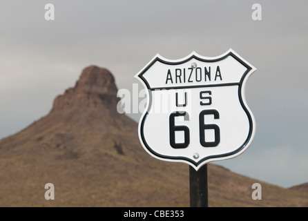 Die historische Route 66 Verkehr Zeichen National Highway Arizona American Stockfoto