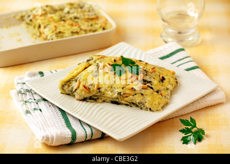 Lasagne mit Spinat und Ziegenkäse. Rezept zur Verfügung. Stockfoto