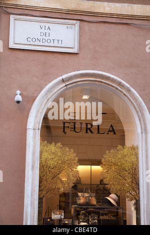 Furla Shop; Die Via dei Condotti; Rom; Italien Stockfoto