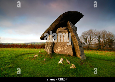 Trethevy Quoit am St. Cleer in der Nähe von Liskeard in Cornwall, Großbritannien. Stockfoto