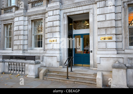 der Schrank Büro britische Regierungsbeamte Gebäude Whitehall London England Vereinigtes Königreich Großbritannien Stockfoto