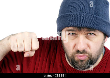 Gewalt-Konzept: harter bärtigen Kerl werfen einen Schlag in die Kamera bei einem Faustkampf, isoliert auf weiß, tolle Details. Stockfoto