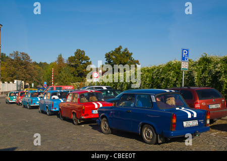 Trabant-Autos am Start eines Rennens Prag Tschechische Republik Europa Stockfoto