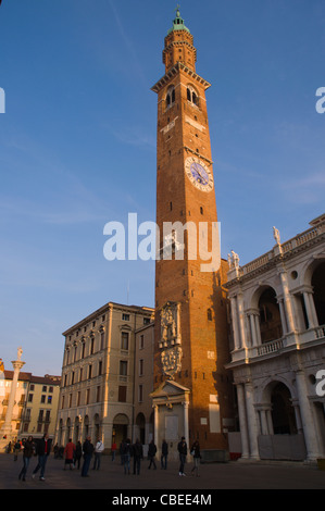 Torre di Piazza Turm (1444) Piazza dei Signori quadratische Vicenza Veneto Region Nord Italien Europa Stockfoto