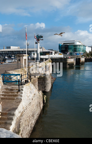 National Marine Aquarium in Sutton Harbour in Plymouth Stockfoto