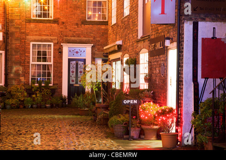 Grüner Drache Hof an Weihnachten Knaresborough Yorkshire England Stockfoto