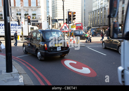 Stau berechnen Zeichen im zentralen London England uk United kingdom Stockfoto