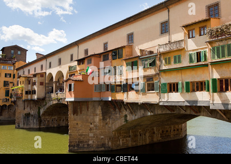 Ponte Vecchio über den Arno, Florenz, Italien. Stockfoto