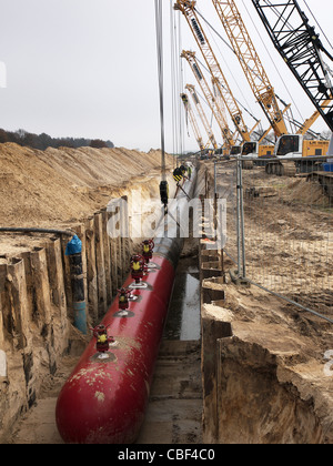 Bau einer Gas-Pipeline verbindet mit der Nord Stream-Pipeline zwischen Russland und Westeuropa. Stockfoto