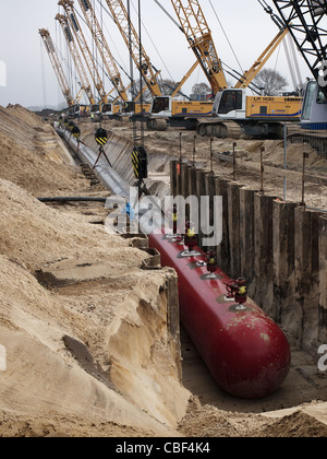 Bau einer Gas-Pipeline verbindet mit der Nord Stream-Pipeline zwischen Russland und Westeuropa. Stockfoto