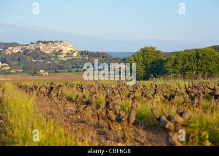 Die mittelalterliche Stadt des Castellet., HOTEL DU CASTELLET, 5 Stud Relais und Schloss in der Provence 3001 Route des Hauts du Camp - 83330 LE Stockfoto