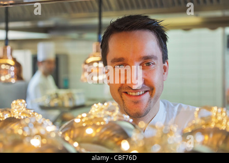 Porträt der Küchenchef Philippe Mille, Mitglied der "Relais & Châteaux" Kette, Les Crayères ist die weltweit einzigartige illustration Stockfoto