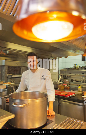 Porträt der Küchenchef Philippe Mille, Mitglied der "Relais & Châteaux" Kette, Les Crayères ist die weltweit einzigartige illustration Stockfoto