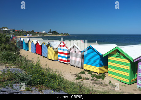 Ansicht der Rückseite des Holzhütten am Brighton Beach, Mornington Peninsula, Victoria, Australien Stockfoto