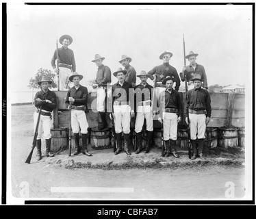 Elf amerikanische soldiers(?) gestellt, Cavite, Philippinen. 1899 Stockfoto