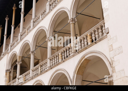 Balkon im königlichen Schloss in Wavel Hill, Krakau, Polen Stockfoto