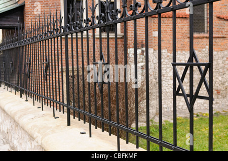 Davidstern auf Geländer rund um die große Synagoge, Dohány Straße, Budapest, Ungarn Stockfoto