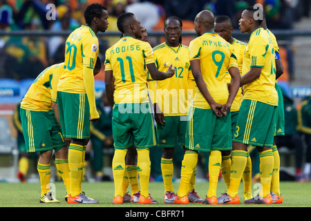 Bafana Bafana machen Sie sich bereit für den Beginn der zweiten Hälfte der Öffnung des 2010 FIFA World Cup gegen Mexiko entsprechen. Stockfoto