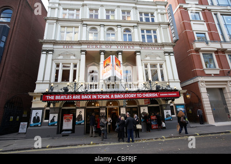 der Herzog von York Theatre zeigt Backbeat Beatles Story im Theatreland west end London England Großbritannien Grossbritannien Stockfoto