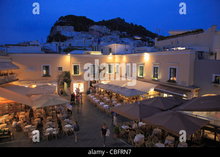 Italien, Kampanien, Capri, Piazza Umberto I, Cafés, Restaurants, Stockfoto