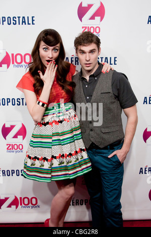 KARMIN Fuß dem roten Teppich bei Z100 Jingle Ball 2011 im Madison Square Garden in New York City Stockfoto