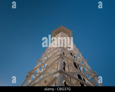 Aussichtsturm am Freizeitpark Elitch Gardens in Denver, Colorado. Stockfoto