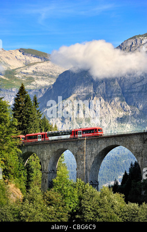 Historische Eisenbahn: Mont-Blanc Express, Chamonix, Frankreich. Stockfoto