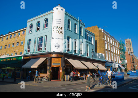 Portobello Road am Donnerstag wenn kein Markt Stadtteil Notting Hill London England UK Europa gehalten wird Stockfoto