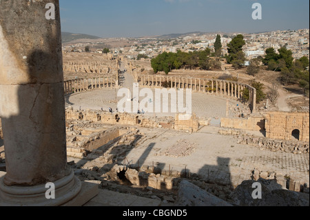 Blick auf die Plaza in Jerash, Jordanien Stockfoto