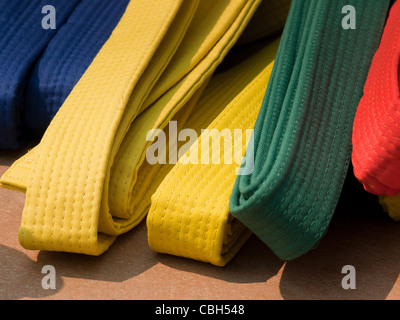 TaeKwonDo Gürtel auf den Tisch. Stockfoto