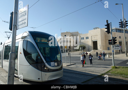 Leichten Zug an der Tsahal Quadrat. Jerusalem. Israel Stockfoto