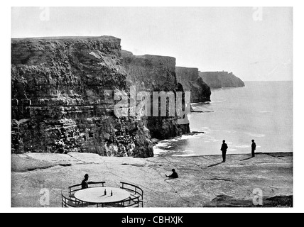 Klippen von Moher Mohair Irland Atlantik Hag es Head O'Brien Turm Klippe Stockfoto