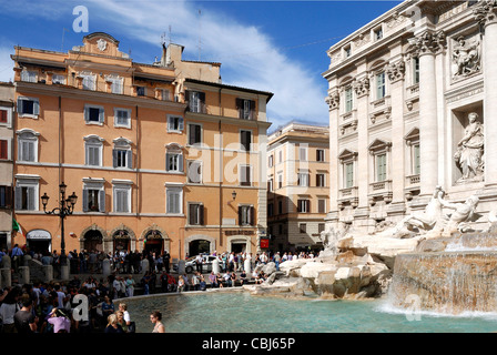 Trevi-Brunnen auf der Piazza di Trevi in Rom - Fontana di Trevi. Stockfoto