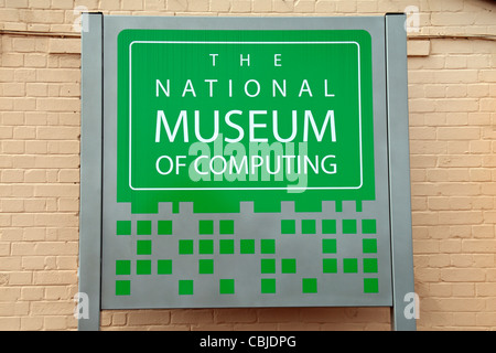 Melden Sie sich für das National Museum of Computing in Bletchley Park, Bletchley. Buckinghamshire, Großbritannien. Stockfoto