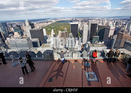 Skyline von New York von oben auf den Felsen Stockfoto