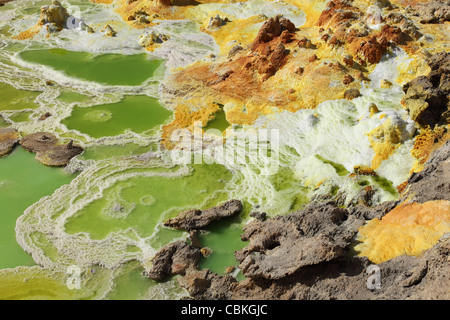 27. Januar 2011 - Dallol geothermische Gebiet, Kalium Salzlagerstätten durch gebildet Sole-Thermalbad, Danakil-Senke, Äthiopien. Stockfoto