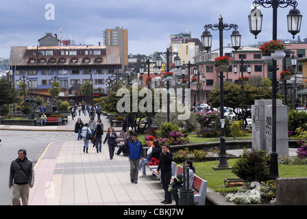 Straße in der Stadt Zentrum Puerto Montt, See Region, Chile Stockfoto