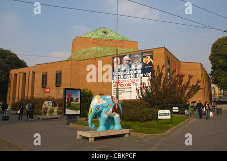 Piccolo Teatro Strehler Theater Largo Paolo Grassi quadratische Mailand Lombardei Italien Europa Stockfoto