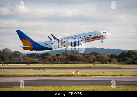 Jet2holidays auf dem Weg zu Ziel vom Flughafen Manchester England Uk Stockfoto