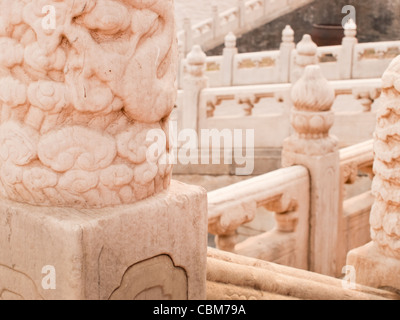 Fassaden und Dächer Details, Verbotene Stadt in Peking. Kaiserpalast in China. Stockfoto