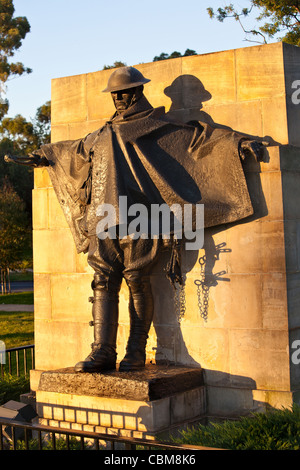 Die Fahrer und Scheibenwischer Memorial Statue in Melbourne Australien lebt verloren bei den kämpfen bei Ypern, WW1 Anzac Tag Stockfoto