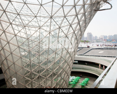 Außen die Expo-Achse auf der EXPO 2010 Shanghai, China. Stockfoto