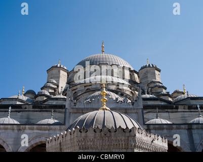 Yeni Camii, die neue Moschee oder Moschee der Valide Sultan Istanbul Türkei Stockfoto